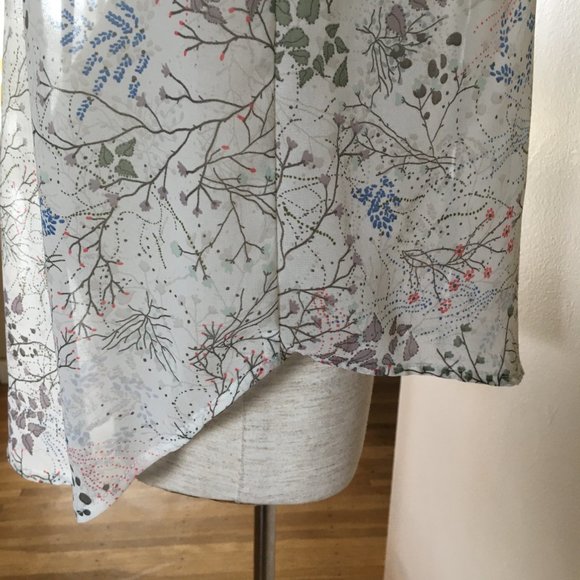 H&M Sheer Floral Blouse - Picture 7 of 7